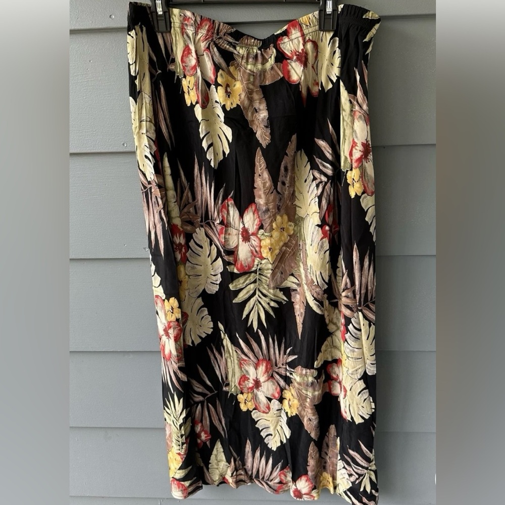 Karen Kane Sz 2x Black Tropical Pull On Skirt